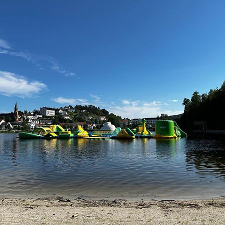 Familievennlig Apartment Tvedestrand Ngoại thất bức ảnh